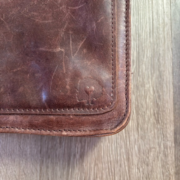 Fashion Able Leather Crossbody Purse Fold Over - Picture 6 of 14